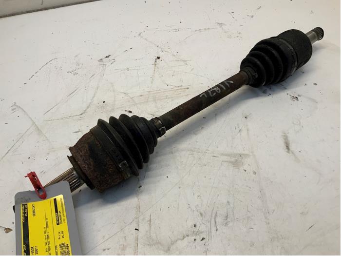 Used Front drive shaft, left Fiat Panda (169) 1.2 Fire Natural Power Price € 45,00 Margin scheme offered by Autodemontage van der Iest