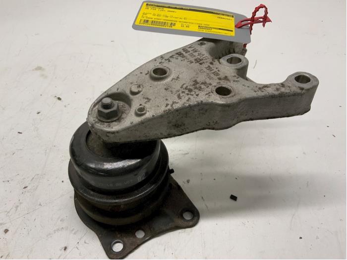 Usagé Support moteur Volkswagen Fox (5Z) 1.2 Prix € 45,00 Règlement à la marge proposé par Autodemontage van der Iest