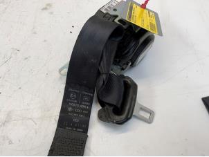 Usagé Insertion ceinture de sécurité avant droite Volkswagen Polo IV (9N1/2/3) 1.4 TDI 70 Prix € 35,00 Règlement à la marge proposé par Autodemontage van der Iest