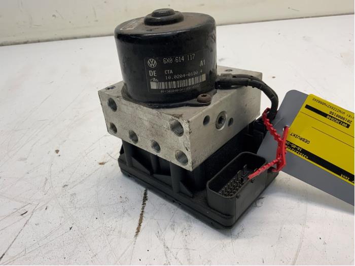 Usagé Pompe ABS Volkswagen Lupo (6X1) 1.0 MPi 50 Prix € 30,00 Règlement à la marge proposé par Autodemontage van der Iest