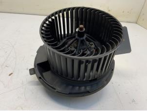 Used Heating and ventilation fan motor Skoda Octavia Combi (1Z5) 2.0 TDI PD 16V Price € 40,00 Margin scheme offered by Autodemontage van der Iest