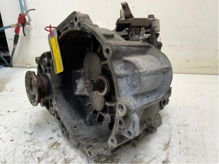 Gearbox Skoda Octavia Combi 2.0 TDI PD 16V - 02Q300043NX BKD HDV