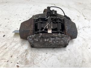 Used Front brake calliper, left Mercedes ML I (163) 400 4.0 CDI V8 32V Price € 50,00 Margin scheme offered by Autodemontage van der Iest