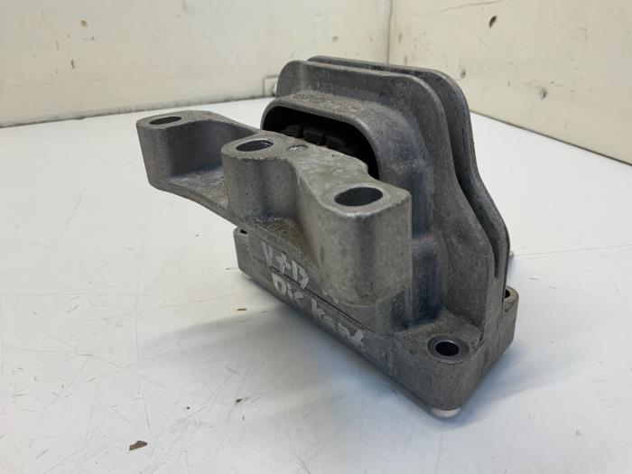 Used Engine mount Volkswagen Polo V (6R) 1.0 TSI 12V BlueMotion Price € 27,50 Margin scheme offered by Autodemontage van der Iest