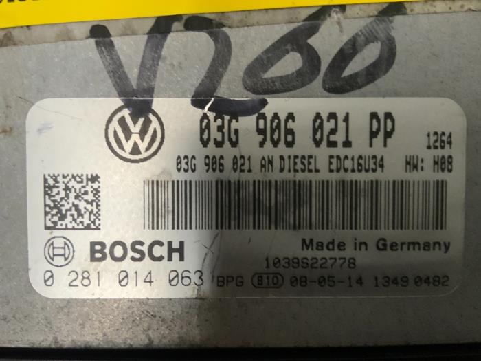 EinspritzSteuergerät van een Volkswagen Golf V Variant (1K5) 2.0 TDI 16V 2008