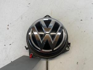 Used Tailgate handle Volkswagen Golf VII (AUA) 1.6 TDI 16V Price € 35,00 Margin scheme offered by Autodemontage van der Iest