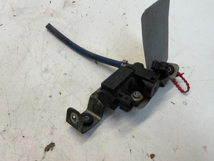 Usagé Limiteur de pression carburant Volkswagen Golf VII (AUA) 1.6 TDI 16V Prix € 20,00 Règlement à la marge proposé par Autodemontage van der Iest