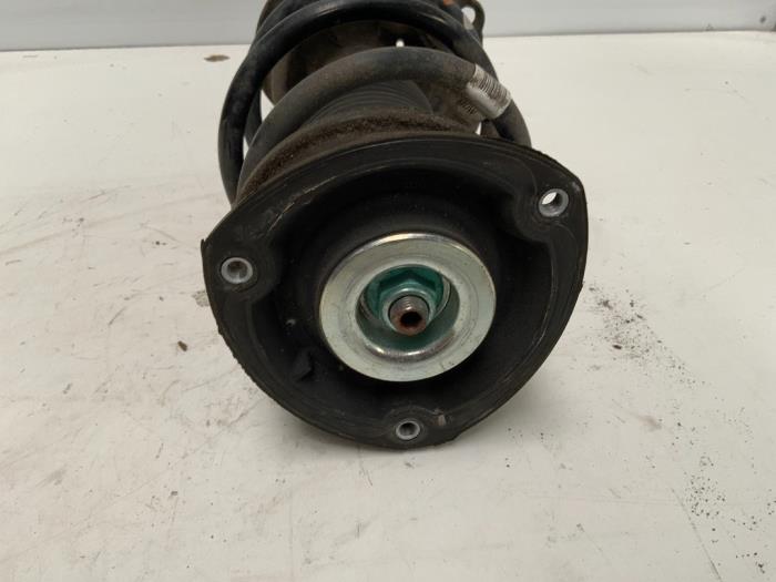 Front shock absorber rod, right Audi A3 Sportback 1.4 TFSI 16V etron