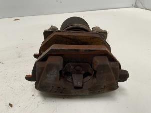 Used Front brake calliper, left Volkswagen Up! (121) 1.0 12V 75 Price € 14,99 Margin scheme offered by Autodemontage van der Iest