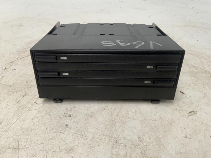 Gebrauchte CD Wechsler Mercedes B (W245) 2.0 B-180 CDI 16V Preis € 24,99 Margenregelung angeboten von Autodemontage van der Iest