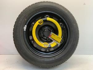 Gebrauchte Felge + Reifen Volkswagen Polo V (6R) 1.4 16V Preis € 50,00 Margenregelung angeboten von Autodemontage van der Iest