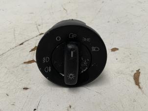 Gebrauchte Licht Schalter Skoda Octavia (1Z3) 1.6 FSI 16V Preis € 24,99 Margenregelung angeboten von Autodemontage van der Iest