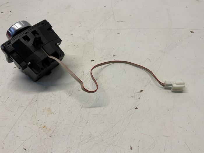 I-Drive Taste Mercedes E Estate E-220 CDI 16V BlueEfficiency  