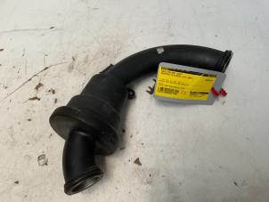 Used Air intake hose Mercedes A (W176) 2.2 A-200 CDI, A-200d 16V 4-Matic Price € 24,99 Margin scheme offered by Autodemontage van der Iest