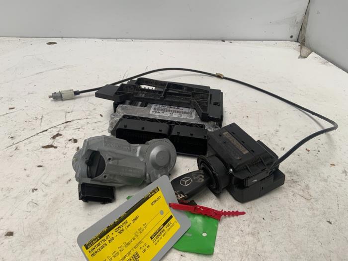 Used Ignition lock + computer Mercedes E (W211) 3.2 E-320 CDI 24V Price € 125,00 Margin scheme offered by Autodemontage van der Iest