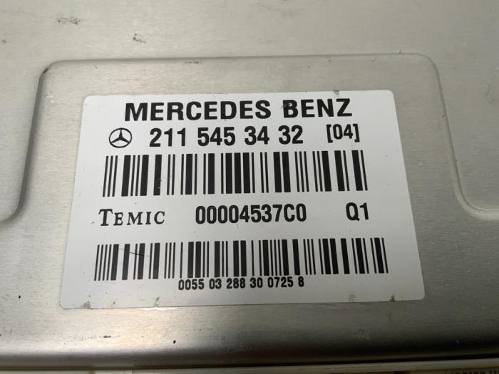 Modul zawieszenia pneumatycznego z Mercedes-Benz E (W211) 3.2 E-320 CDI 24V 2004