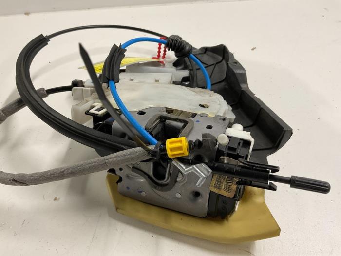 Rear door mechanism 4door, right Mercedes E Estate E200 CDI 16V