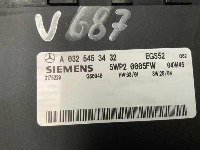 Ordenador de caja automática de un Mercedes-Benz E Combi (S211) 2.2 E-220 CDI 16V 2005