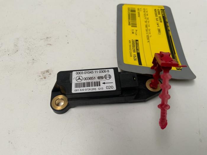 Gebrauchte Airbag Sensor Mercedes SLK (R170) 2.0 200 K 16V Preis € 5,00 Margenregelung angeboten von Autodemontage van der Iest