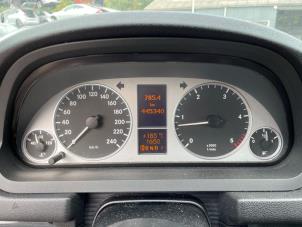 Used Odometer KM Mercedes B (W245,242) 2.0 B-180 CDI 16V Price € 65,00 Margin scheme offered by Autodemontage van der Iest
