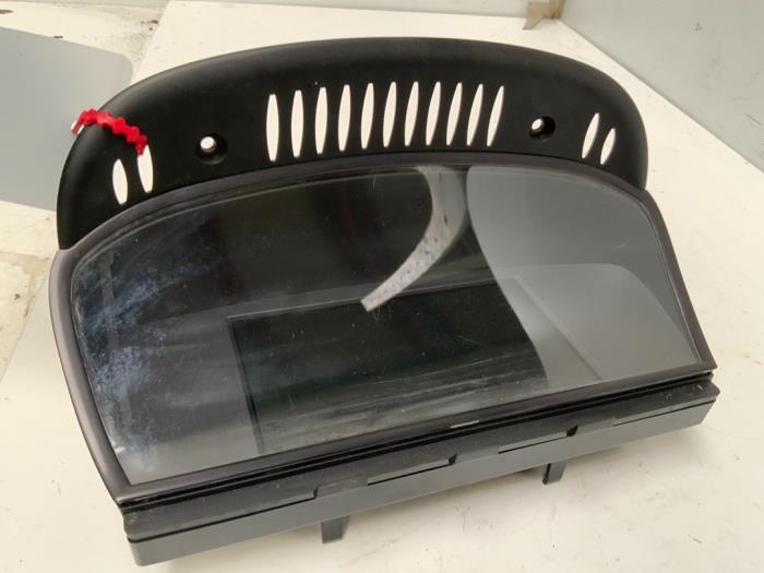 Begagnade Innerdisplay BMW 5 serie (E60) 530i 24V Pris € 45,00 Marginaltabell erbjuds av Autodemontage van der Iest