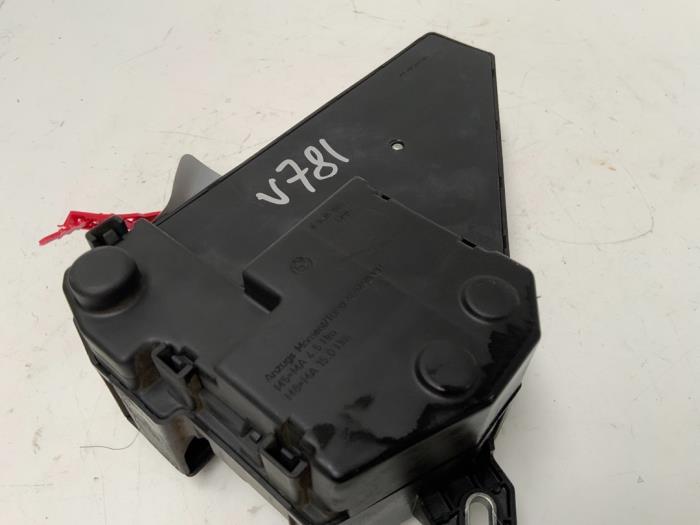 Sicherungskasten BMW 5 serie 530i 24V - 690659905