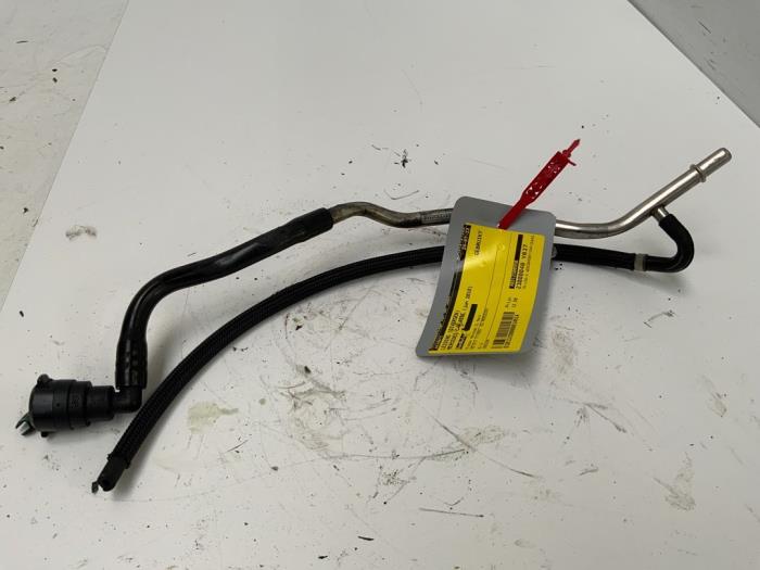 Usagé Conduit (divers) Mercedes C (W204) 2.2 C-200 CDI 16V BlueEFFICIENCY Prix € 12,50 Règlement à la marge proposé par Autodemontage van der Iest