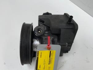 Used Power steering pump Mercedes E (W211) 3.2 E-320 CDI 24V Price € 40,00 Margin scheme offered by Autodemontage van der Iest