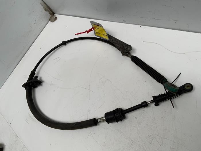 Gearbox shift cable from a Mercedes-Benz B (W245,242) 2.0 B-180 CDI 16V 2008