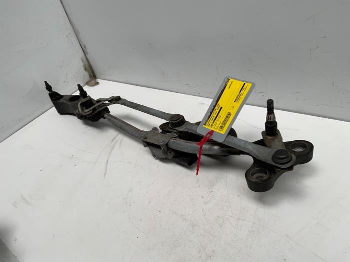 Windshield washer fluid tank