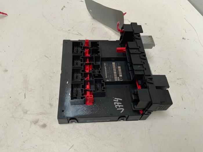 Używane Sterownik Body Control Volkswagen Touran (1T1/T2) 2.0 FSI 16V Cena € 37,50 Procedura marży oferowane przez Autodemontage van der Iest