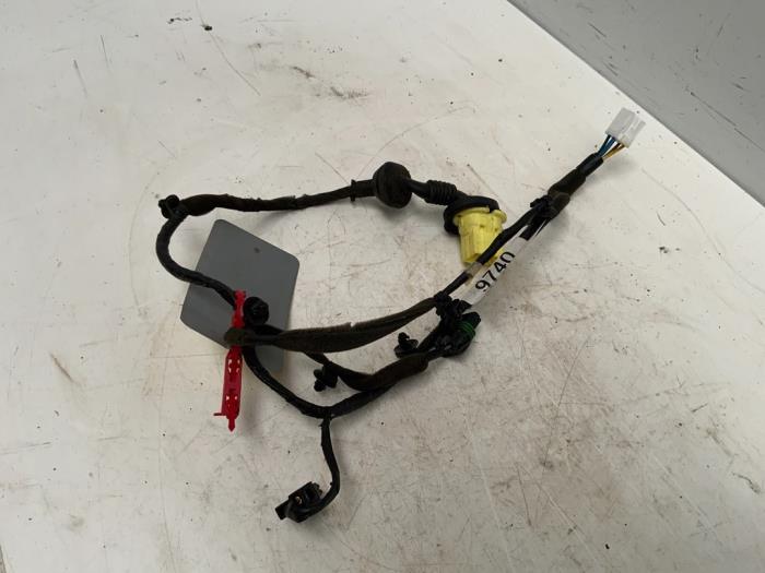 Begagnade Kablage Chevrolet Spark (M300) 1.0 16V Bifuel Pris € 25,00 Marginaltabell erbjuds av Autodemontage van der Iest