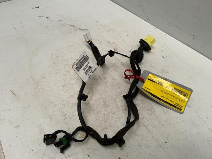 Begagnade Kablage Chevrolet Spark (M300) 1.0 16V Bifuel Pris € 25,00 Marginaltabell erbjuds av Autodemontage van der Iest
