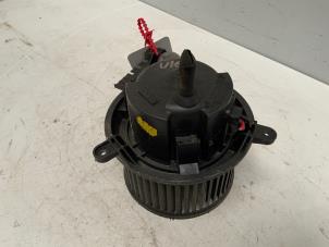 Used Heating and ventilation fan motor Mercedes Sprinter 3t (903) 308 D Price € 55,00 Margin scheme offered by Autodemontage van der Iest