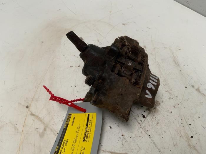 Gebrauchte Bremszange links hinten Mercedes E Combi diesel (S124) 2.5 250 TD Preis € 25,00 Margenregelung angeboten von Autodemontage van der Iest