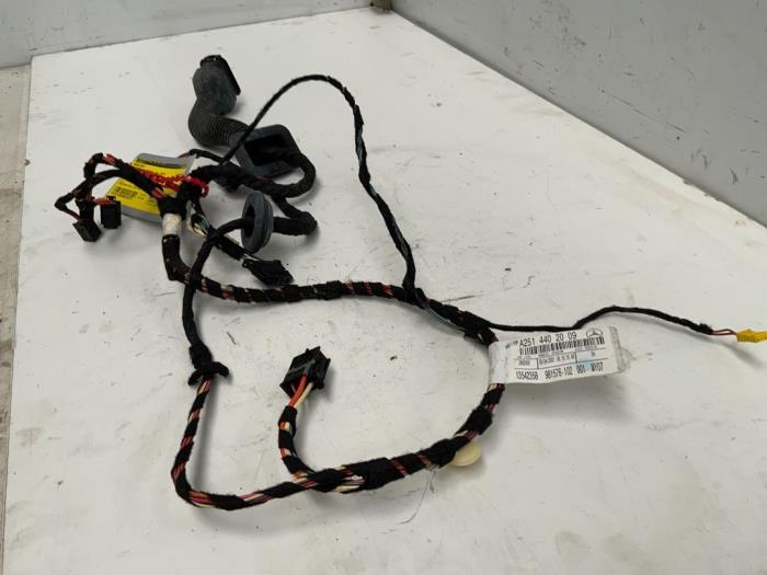 Wiring harness from a Mercedes-Benz ML II (164/4JG) 3.0 ML-320 CDI 4-Matic V6 24V 2007