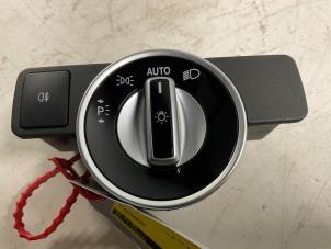 Gebrauchte Licht Schalter Mercedes A (W176) 1.6 A-200 16V Preis € 20,00 Margenregelung angeboten von Autodemontage van der Iest