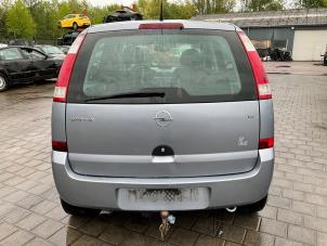 Usados Portón trasero Opel Meriva 1.8 16V Precio € 100,00 Norma de margen ofrecido por Autodemontage van der Iest