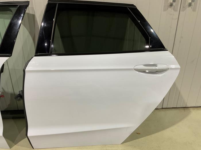 Tür 4-türig links hinten van een Ford Mondeo V Wagon 1.5 EcoBoost 16V 2019