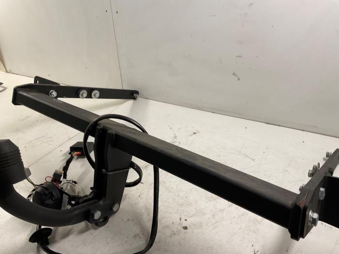 Towbar from a Ford Mondeo V Wagon 1.5 EcoBoost 16V 2019