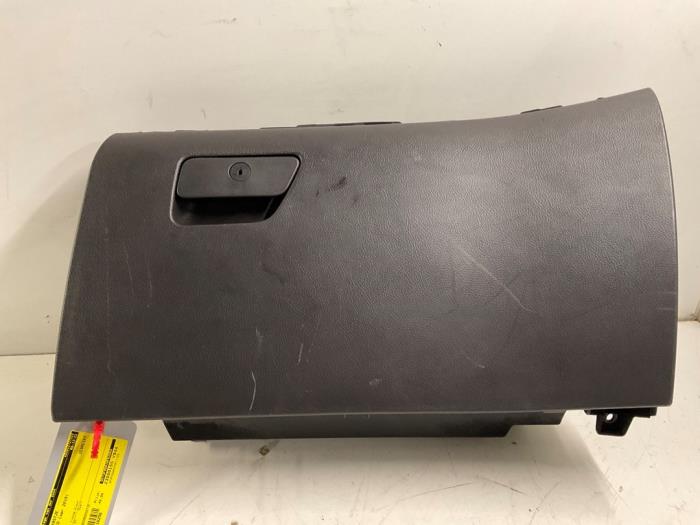 Begagnade Handskfack Ford Mondeo V Wagon 1.5 EcoBoost 16V Pris € 49,99 Marginaltabell erbjuds av Autodemontage van der Iest