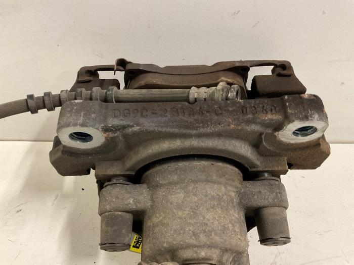 Front brake calliper, right from a Ford Mondeo V Wagon 1.5 EcoBoost 16V 2019
