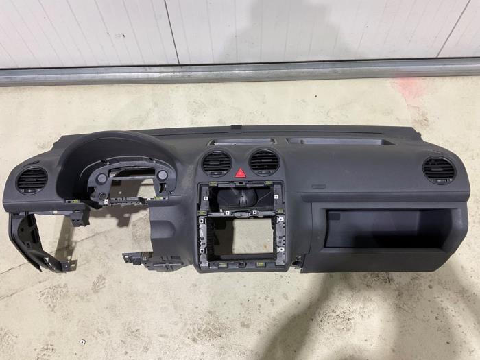 Używane Panel Volkswagen Caddy III (2KA,2KH,2CA,2CH) 2.0 SDI Cena € 74,99 Procedura marży oferowane przez Autodemontage van der Iest