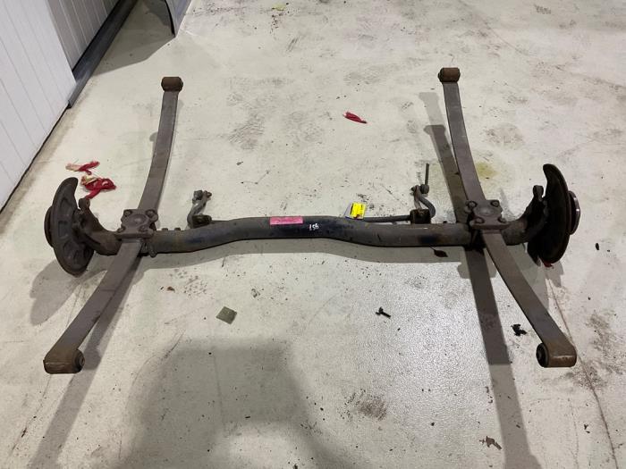 Gebrauchte Hinterachse Vorderradantrieb Volkswagen Caddy III (2KA,2KH,2CA,2CH) 2.0 SDI Preis € 95,00 Margenregelung angeboten von Autodemontage van der Iest