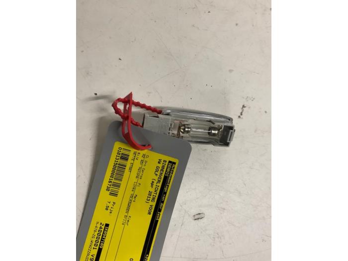 Begagnade Innerbelysning, fram Volkswagen Golf VII (AUA) 1.4 TSI 16V Pris € 7,50 Marginaltabell erbjuds av Autodemontage van der Iest