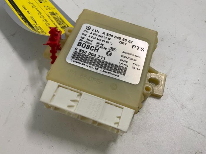 Begagnade PDC-modul Mercedes C (W204) 3.0 C-320 CDI V6 24V Pris € 22,50 Marginaltabell erbjuds av Autodemontage van der Iest