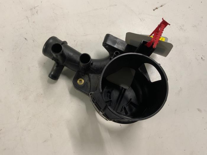 Fuel filter bracket