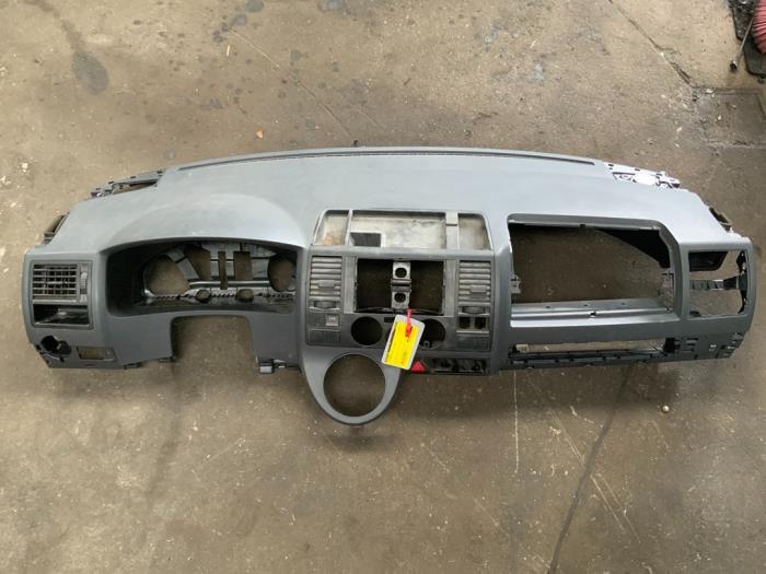 Używane Panel Volkswagen Transporter T5 1.9 TDi Cena € 50,00 Procedura marży oferowane przez Autodemontage van der Iest