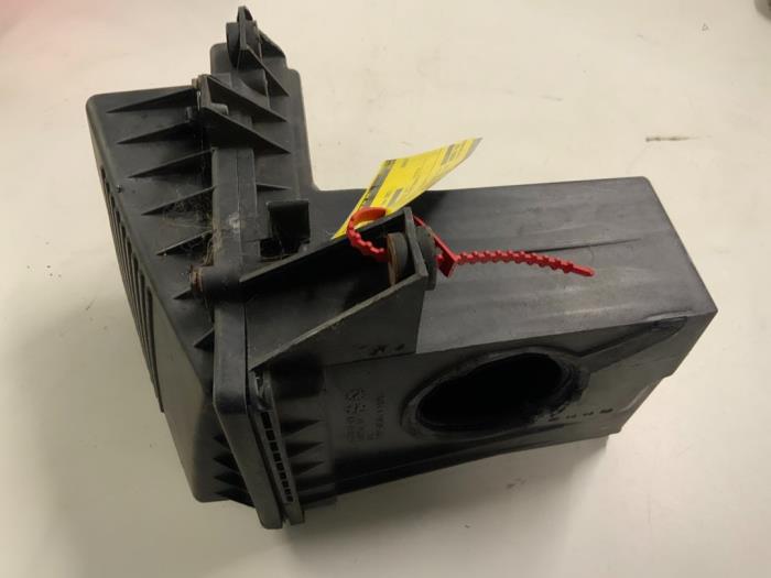 Begagnade Luftfilter BMW Mini (R50/53) 1.6 16V Cooper Pris € 18,50 Marginaltabell erbjuds av Autodemontage van der Iest