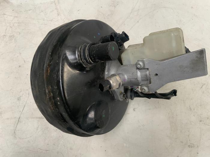 Usagé Servo frein Mercedes ML II (164/4JG) 3.0 ML-280 CDI 4-Matic V6 24V Prix € 145,00 Règlement à la marge proposé par Autodemontage van der Iest